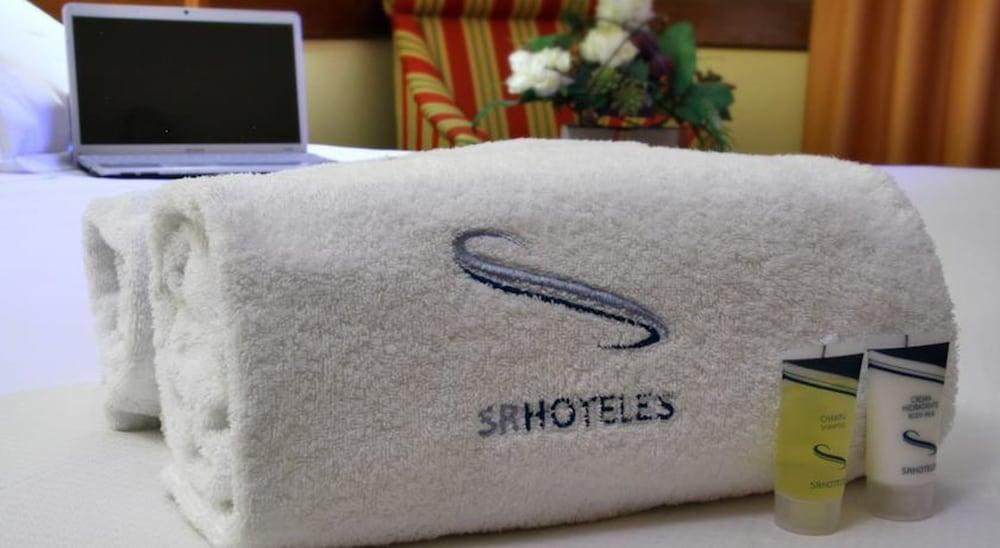 Hotel Oriente Сарагоса Экстерьер фото