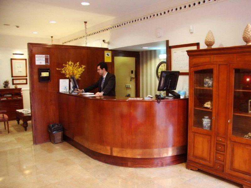 Hotel Oriente Сарагоса Экстерьер фото